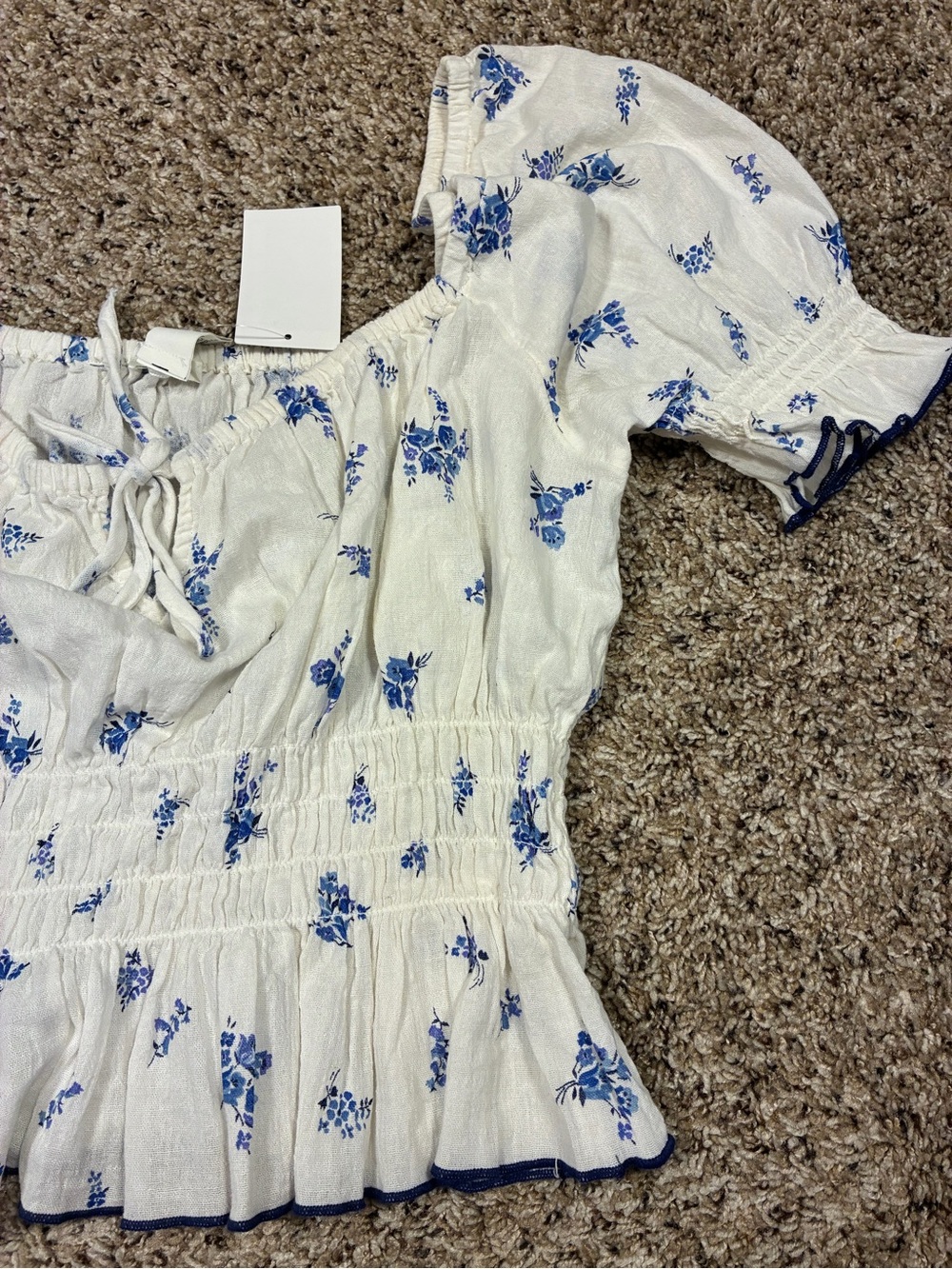 H&M Puff Sleeve Smocked Floral Cotton Cropped Top - Picture 4 of 14